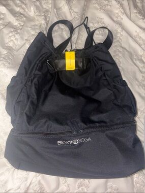 Beyond Yoga Navy Convertible Active Backpack Tote NWT BACKPACK - so cute !
